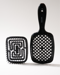 Load image into Gallery viewer, Scalp Stimulation Exfoliation, Detangling Brush with Dust Bag
